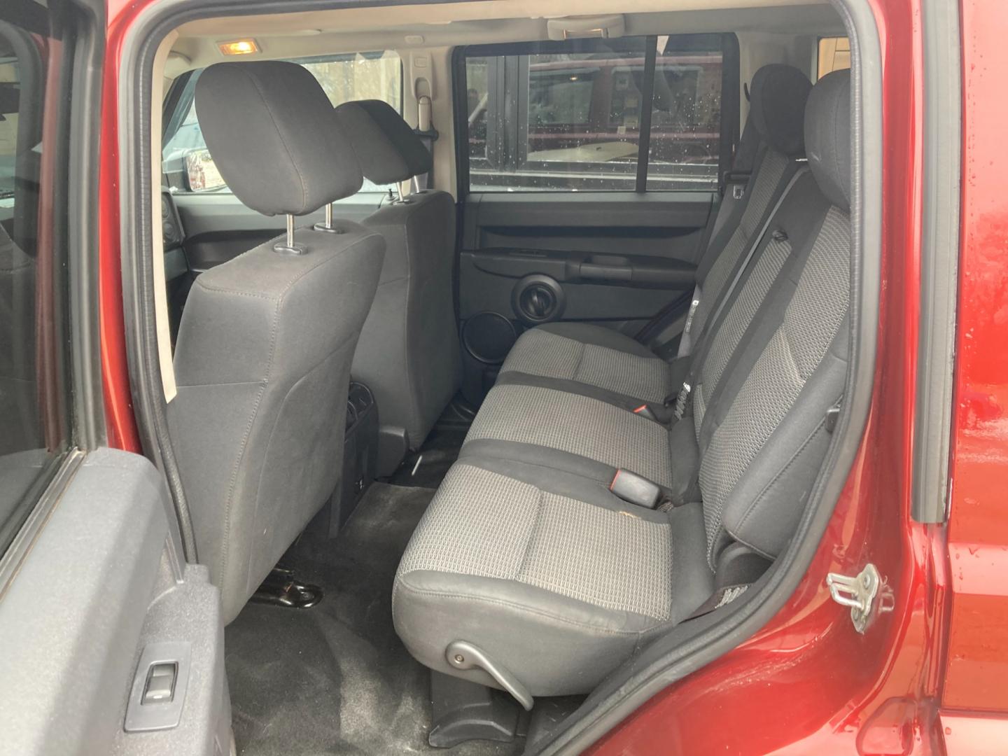 2008 Red Rock Red Met Jeep Commander Sport 4WD (1J8HG48K78C) with an 3.7L V6 SOHC 12V engine, 5-Speed Automatic Overdrive transmission, located at 1800 South Ihm Blvd, Freeport, IL, 61032, (815) 232-5543, 42.278645, -89.607994 - Photo#8